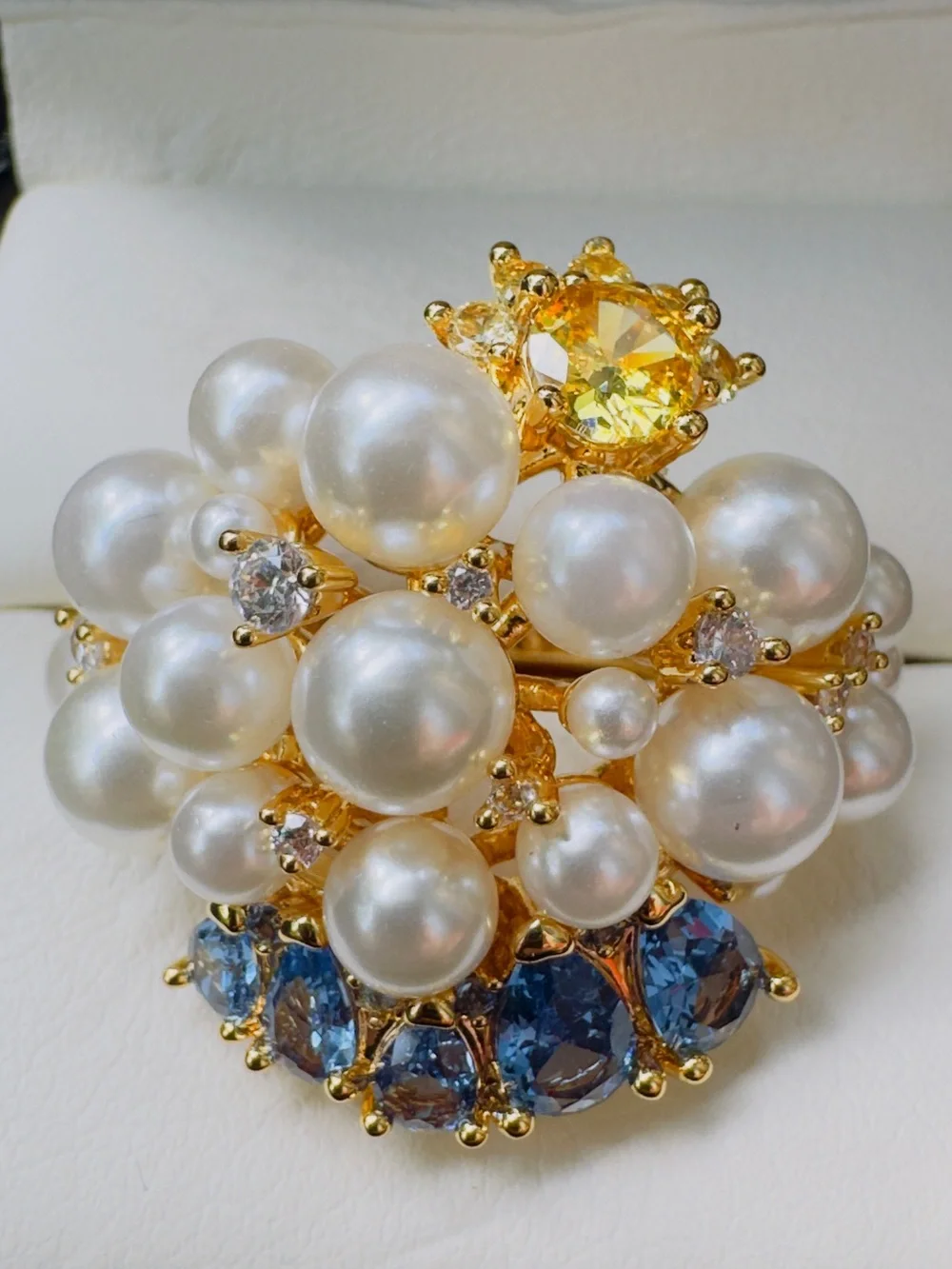 Elegant Gold Pearl Cluster Ring with Yellow and Blue Gem Accents